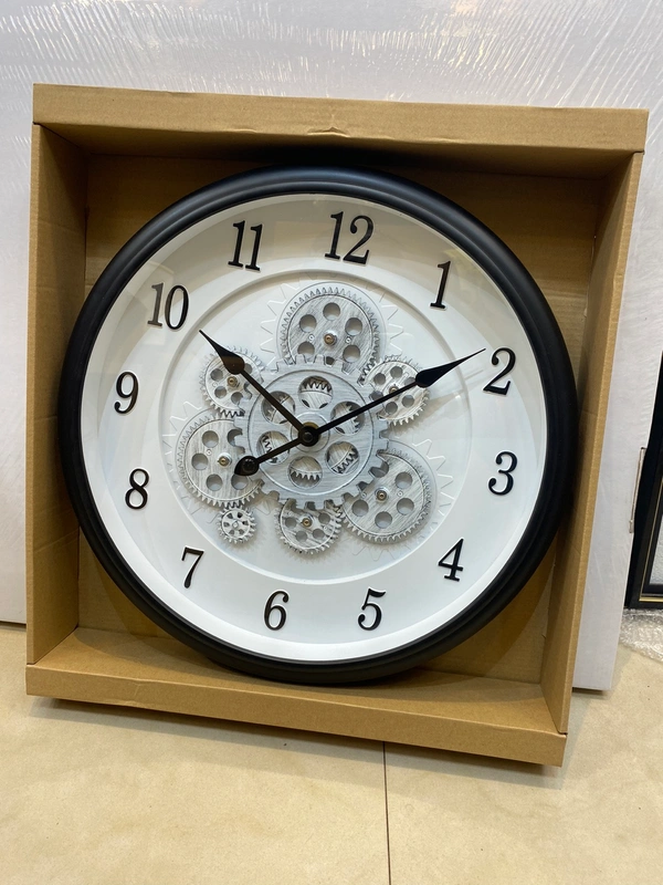 Retro Industrial Wall Clock - Large Decorative Timepiece for Home, Office, or Bar with Vintage Style and Artistic Appeal - 44cm, Black