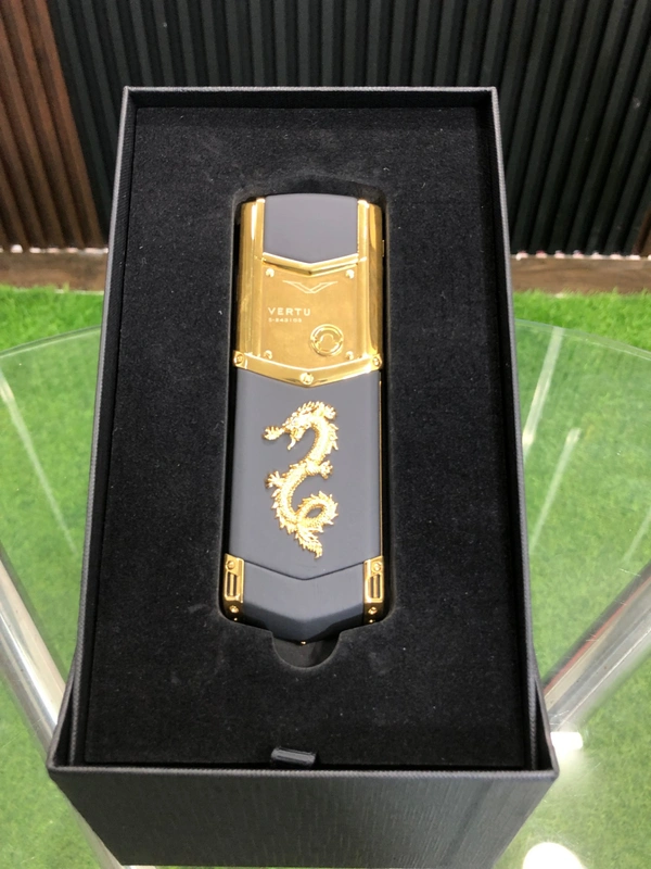 Vertu Signature S Dragon Gray Keypad Mobile Phone VVIP Edition - Gray