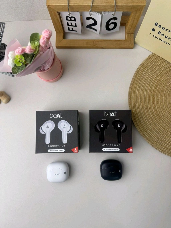 Boat New B-71 Heavy Premium Quality Hard Box (Black & White Colour) Pecking Earbuds 