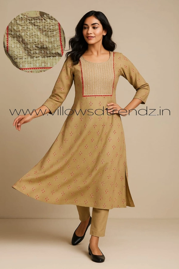 Avaasa Kurthis AV240015 - Golden, M