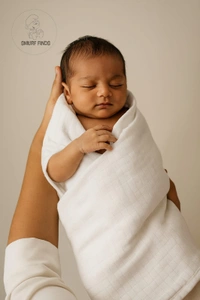 Smurf Finds Muslin Towel | Perfect for Babies|SMTL5201 - 65cm x 65 cm, White