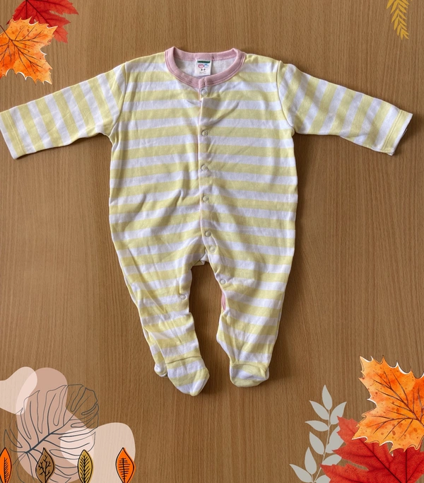 Smurf Finds Organic Cotton Unisex Rompers| 100% Cotton| Perferct for Babies|Safe Prints| Half White|SMLR5802 - 3-6 Month, Half White