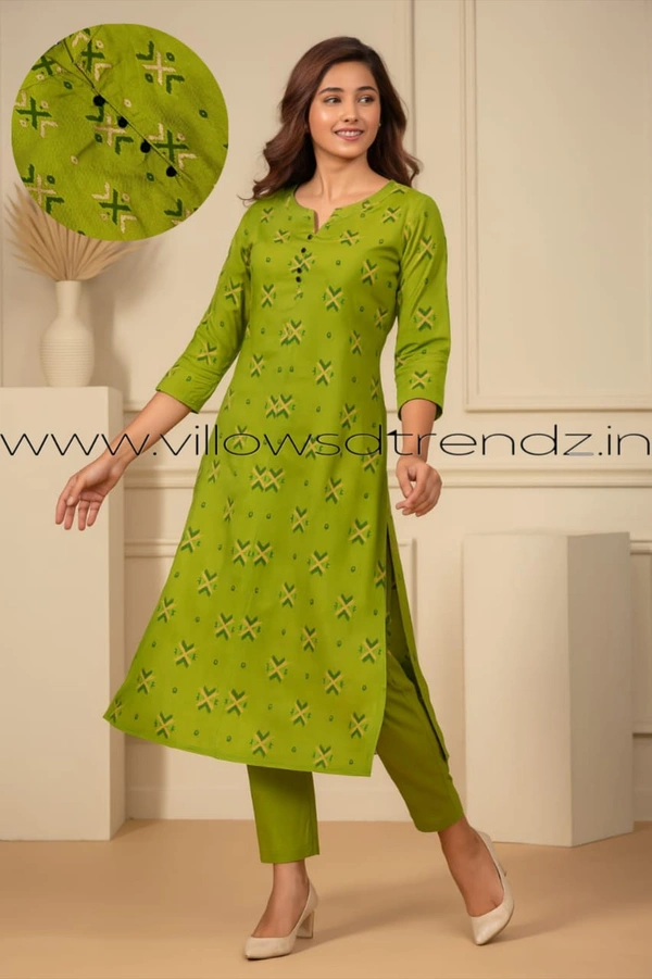 Twill Blue Plus Size |Side Cut Liva Kurti | Green | LIPS245034 - 4XL, Green