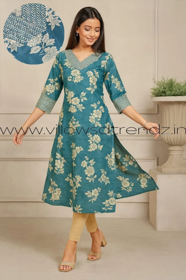 Twill Blue Plus Size |Side Cut Liva Kurti | Sky blue| LIPS245033 - 4XL, Sky bLue