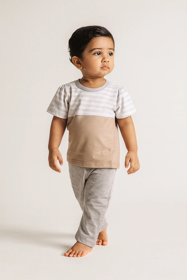 Smurf Finds Premium Cotton Printed Organic Cotton Unisex TShirt| 100% Cotton| Half Brown | T65019 - 4 Year, Half Brown, 1