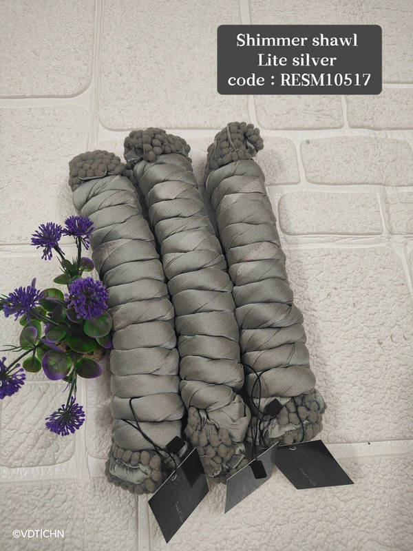 Ruthvi Ethnics Shimmer Shiny Shawl RESM10517 - FS, Light Silver