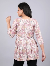 Paisely Party Off White Short Kurti - M