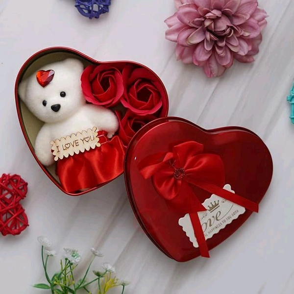 Valentines teddy in tin box
