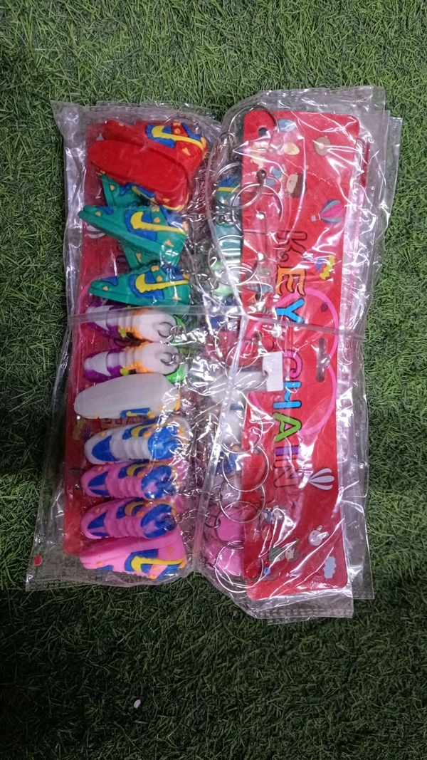 shoe keychain - below 12 dozen