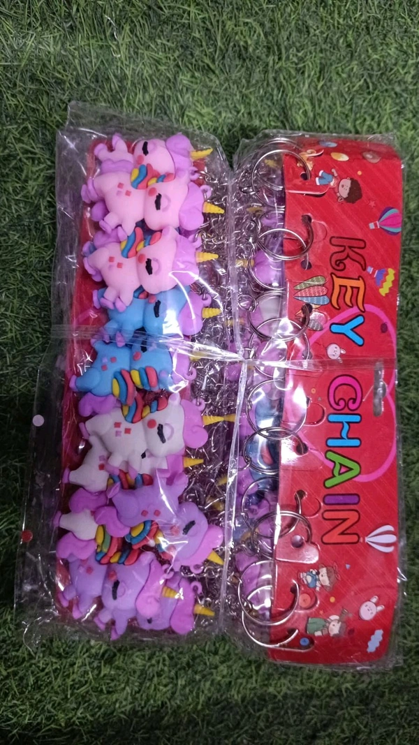 unicorn keychain big - below 12 dozen