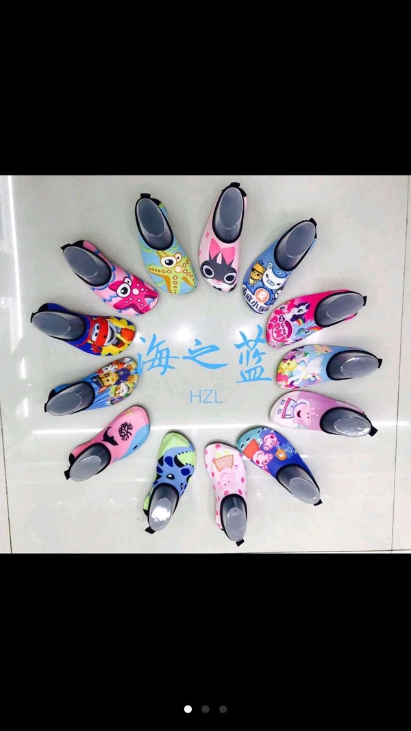 Swimming shoes - below 6 pcs