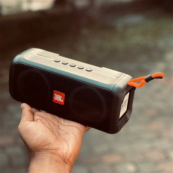 Portable Bluetooth Speaker Dynamic Thunder Sound With High Bass 2400mAh 10 W Bluetooth Speaker With Jbl Brand Logo - Black