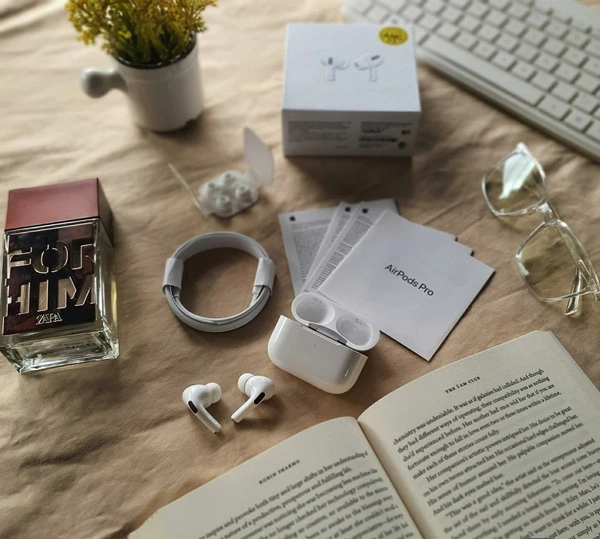 Air Pods Pro Premium Quality With Active Noise Cancellation With High Quality Silicon Case - White, 1 Month Replacement Warranty