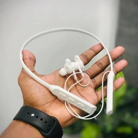 Treams BT001 Headphone Battery Backup 35 Hours Bluetooth Headset - White