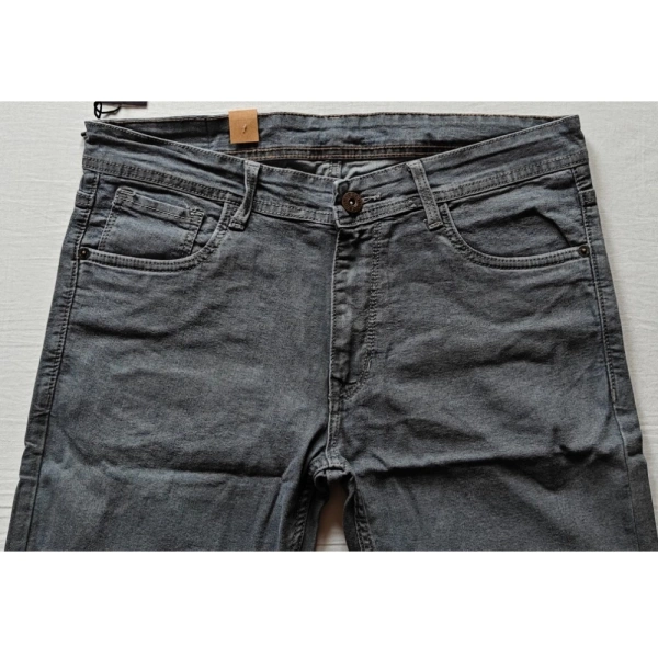 Shopnav Men's Cotton Blended Solid Tapered Jeans (Grey) - 32