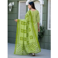 Women's Cotton Blend Printed Kurti With Pant Dupatta Set (Parrot) - M