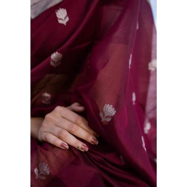 Generic Women's Cotton Printed Saree With Unstitched Blouse 5.5Mtr (Maroon) - Maroon