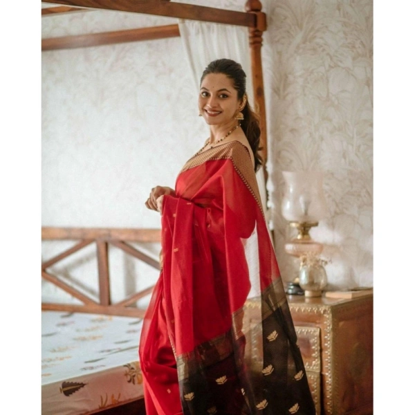 Generic Women's Cotton Printed Saree With Unstitched Blouse 5.5Mtr (Red) - Red