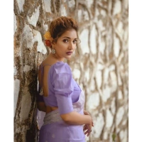 Generic Women's Cotton Printed Saree With Unstitched Blouse 5.5Mtr (Lavender) - Lavender