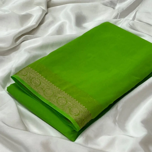 Shopnav Women's Crepe Chit Pallu Solid Saree With Unstitched Blouse 5.5Mtr (Parrot Green)