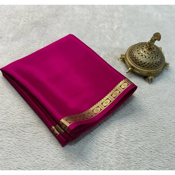 Shopnav Women's Crepe Chit Pallu Solid Saree With Unstitched Blouse 5.5Mtr (Pink)