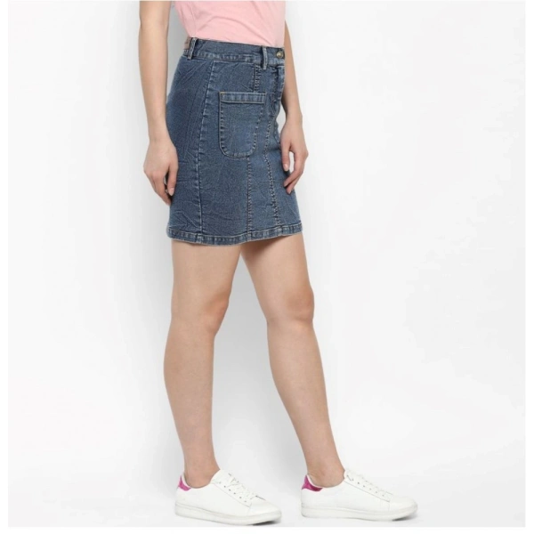 Women's Denim Front Pocket Buttoned Skirt (Blue) - XL