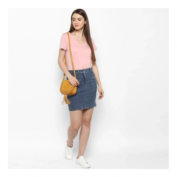 Women's Denim Front Pocket Buttoned Skirt (Blue) - XL