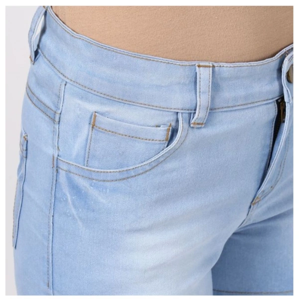 Women's Denim Solid Buttoned Shorts (Blue) - 32
