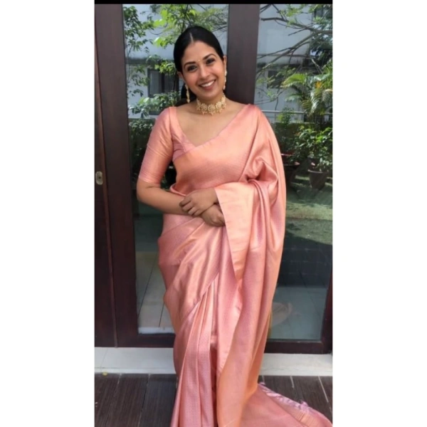 Shopnav Women's Litchi silk Printed Saree With Unstitched Blouse (Peach)