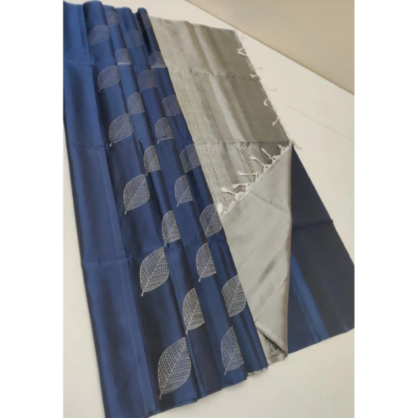 Shopnav Women's Litchi silk Printed Saree With Unstitched Blouse (Dark Blue)