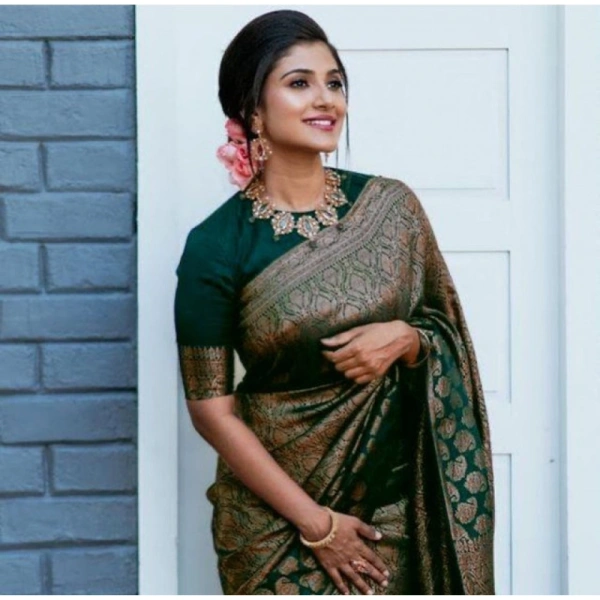 Shopnav Women's Litchi silk Printed Saree With Unstitched Blouse (Green)