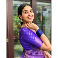 Shopnav Women's Litchi silk Printed Saree With Unstitched Blouse (Purple)