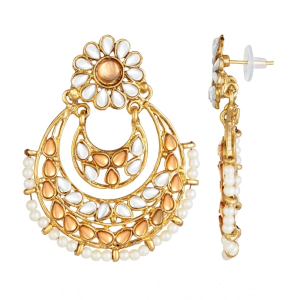 Shopnav Women's Rose Gold Plated Alloy Kundan Earrings & Mangtikka (White & Gold) - White -amp; Gold