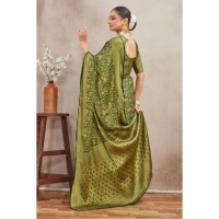 Generic Women's Silk Blend Floral Printed Saree With Unstitched Blouse 5.5Mtr (Green) - Green