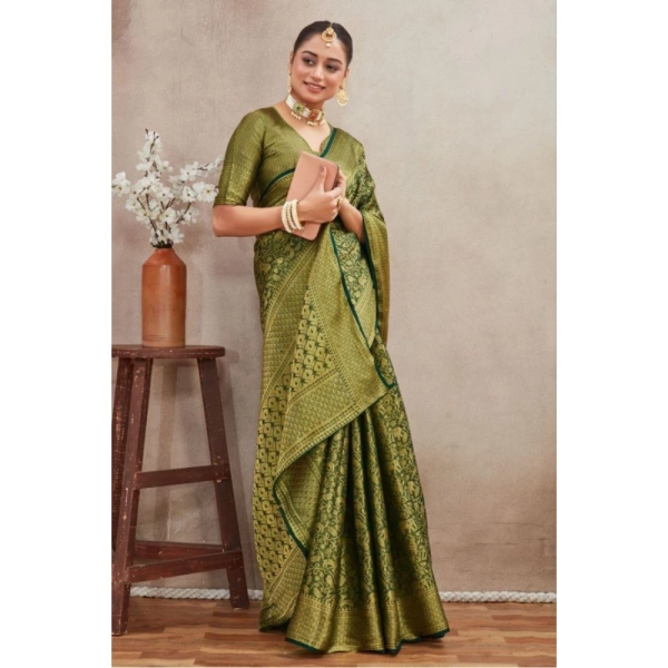 Generic Women's Silk Blend Floral Printed Saree With Unstitched Blouse 5.5Mtr (Green) - Green
