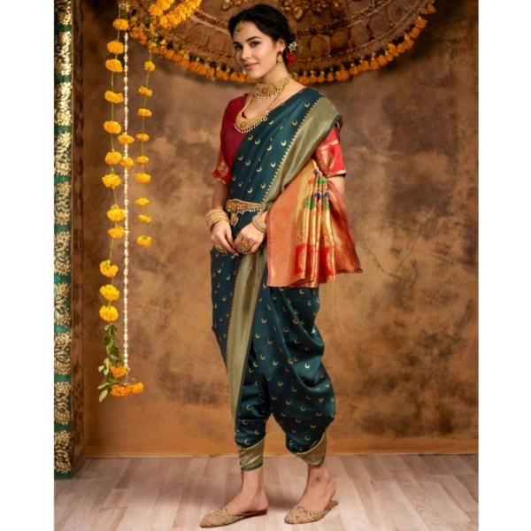 Women's Silk Blend Zari Woven Saree With Unstitched Blouse 5.5Mtr (Dark-Green)