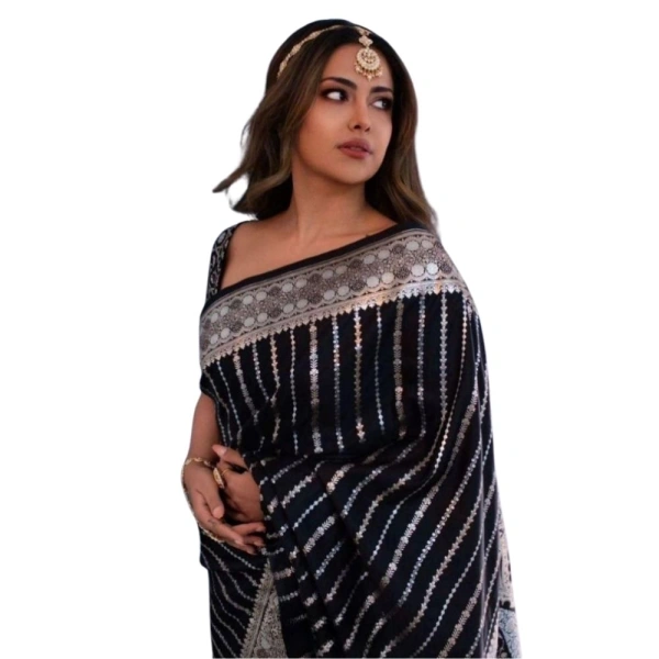 Generic Women's Silk Printed Saree With Unstitched Blouse 5.5Mtr (Black) - Black