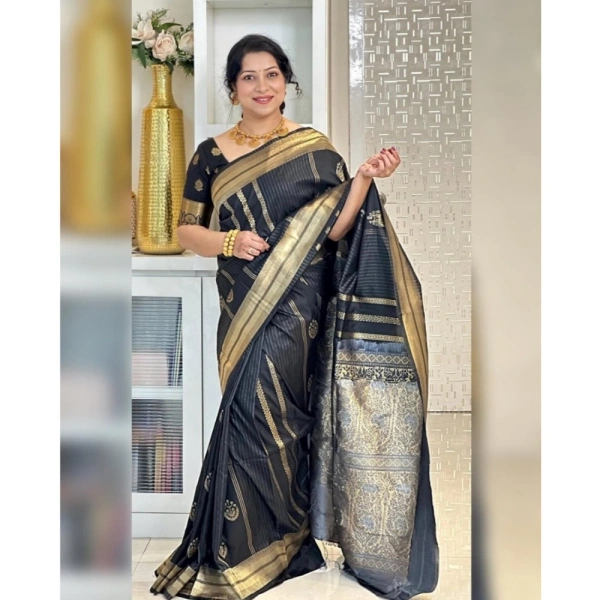 Generic Women's Silk Printed Saree With Unstitched Blouse 5.5Mtr (Black) - Black