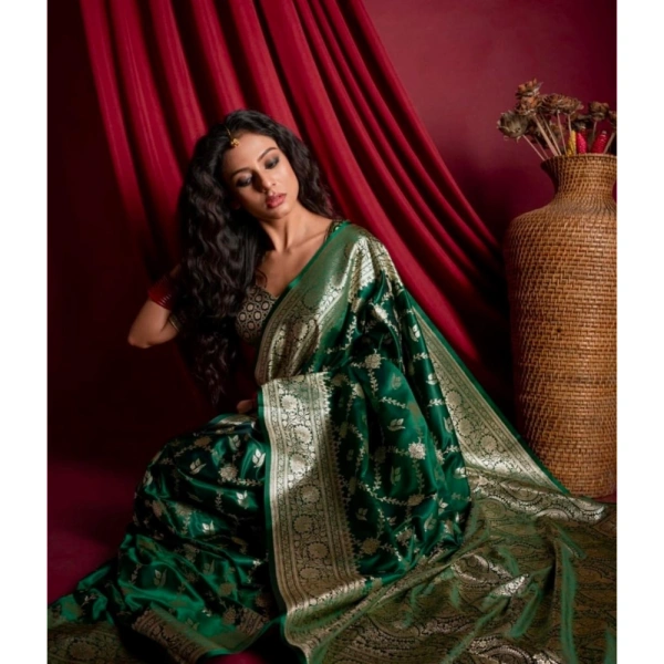 Generic Women's Silk Printed Saree With Unstitched Blouse 5.5Mtr (Dark Green) - Dark Green