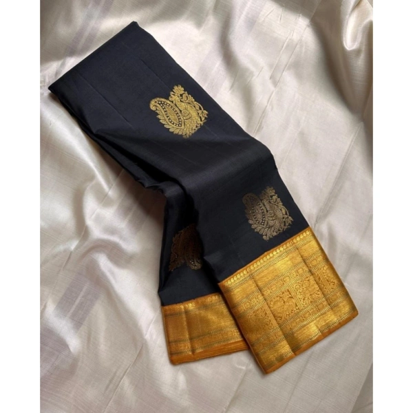 Generic Women's Silk Printed Saree With Unstitched Blouse 5.5Mtr (Black) - Black