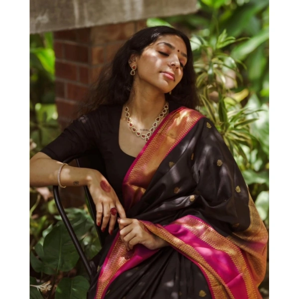 Generic Women's Silk Printed Saree With Unstitched Blouse 5.5Mtr (Black-Pink) - Black-Pink