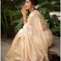Generic Women's Silk Printed Saree With Unstitched Blouse 5.5Mtr (Off White) - Off White