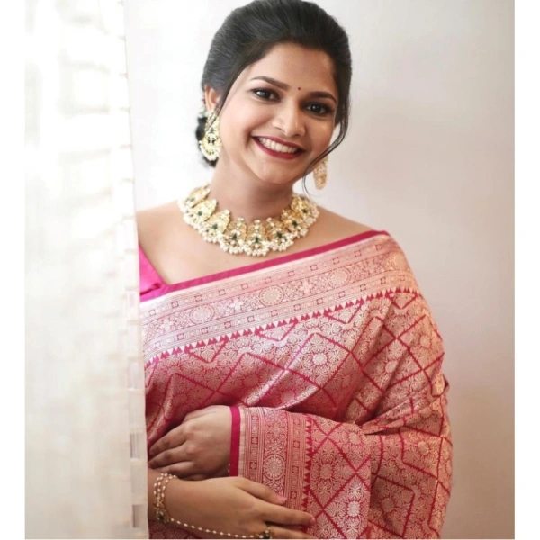 Generic Women's Silk Printed Saree With Unstitched Blouse 5.5Mtr (Pink) - Pink