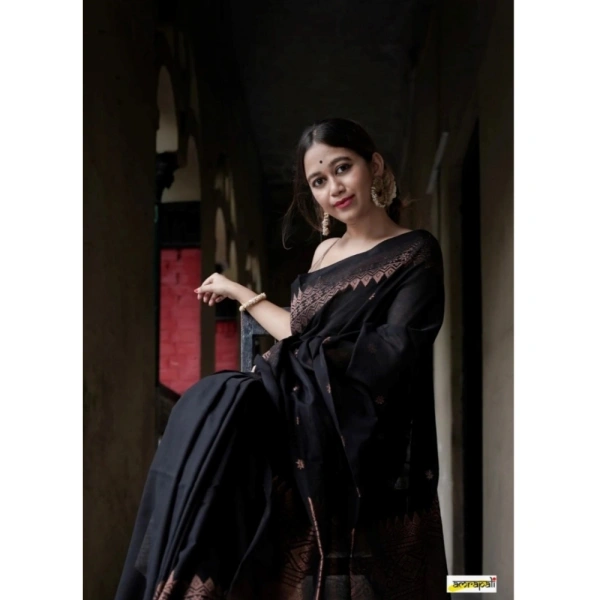 Generic Women's Silk Printed Saree With Unstitched Blouse 5.5Mtr (Black) - Black