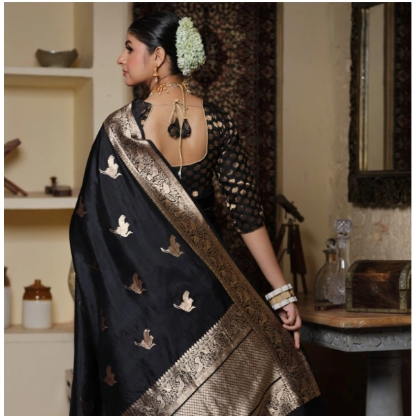 Generic Women's Silk Printed Saree With Unstitched Blouse 5.5Mtr (Black) - Black