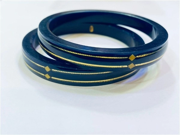 TRJ MAHALAXMI BLUE DOUBLE DEKKER HUID HALLMARK 916 22KT GOLD POLA BADHANO BANGLES VIRAL POLA (LAMINATED) 1 PAIR APPROX. WGT: 0.400 GM WITH PURITY SMART CARD - 21 (2/1)