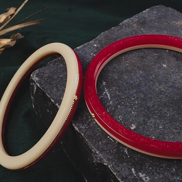 TRJ MAHALAXMI R/W POLA EXTRA LITES HUID HALLMARK 916 22KT GOLD POLA BADHANO BANGLES (LAMINATED) 1 PAIR APPROX. WGT: 0.085 GM. (NON EXCHANGEABLE) WITH PURITY SMART CARD - 26 (2/6)