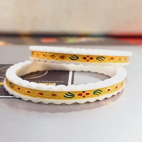 TRJ D5 ARRU JEWELRY LAZER LAMINATED MINAKARI ORIGINAL SAKHA HALLMARK 916 22KT GOLD SAKHA BADHANO APPROX. WGT: 1.00 GM (1 PAIR) WITH PURITY SMART CARD. - 26