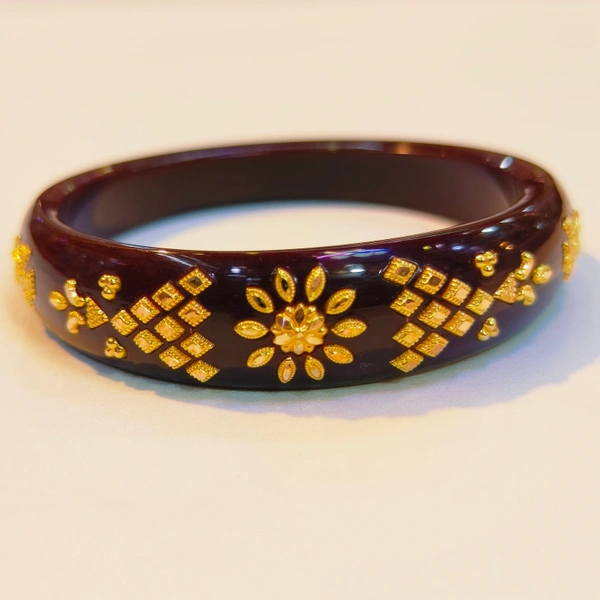 COFFEE SUTI KDM GOLD BRACELET POLA BADHANO 1 PIECE APPROX WGT: 0.500 GM FOR WOMEN.