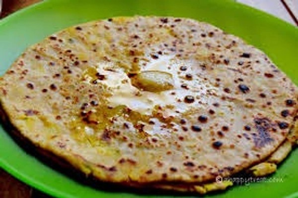 3. Aloo Paratha (உருளைக்கிழங்கு புரோட்டா)